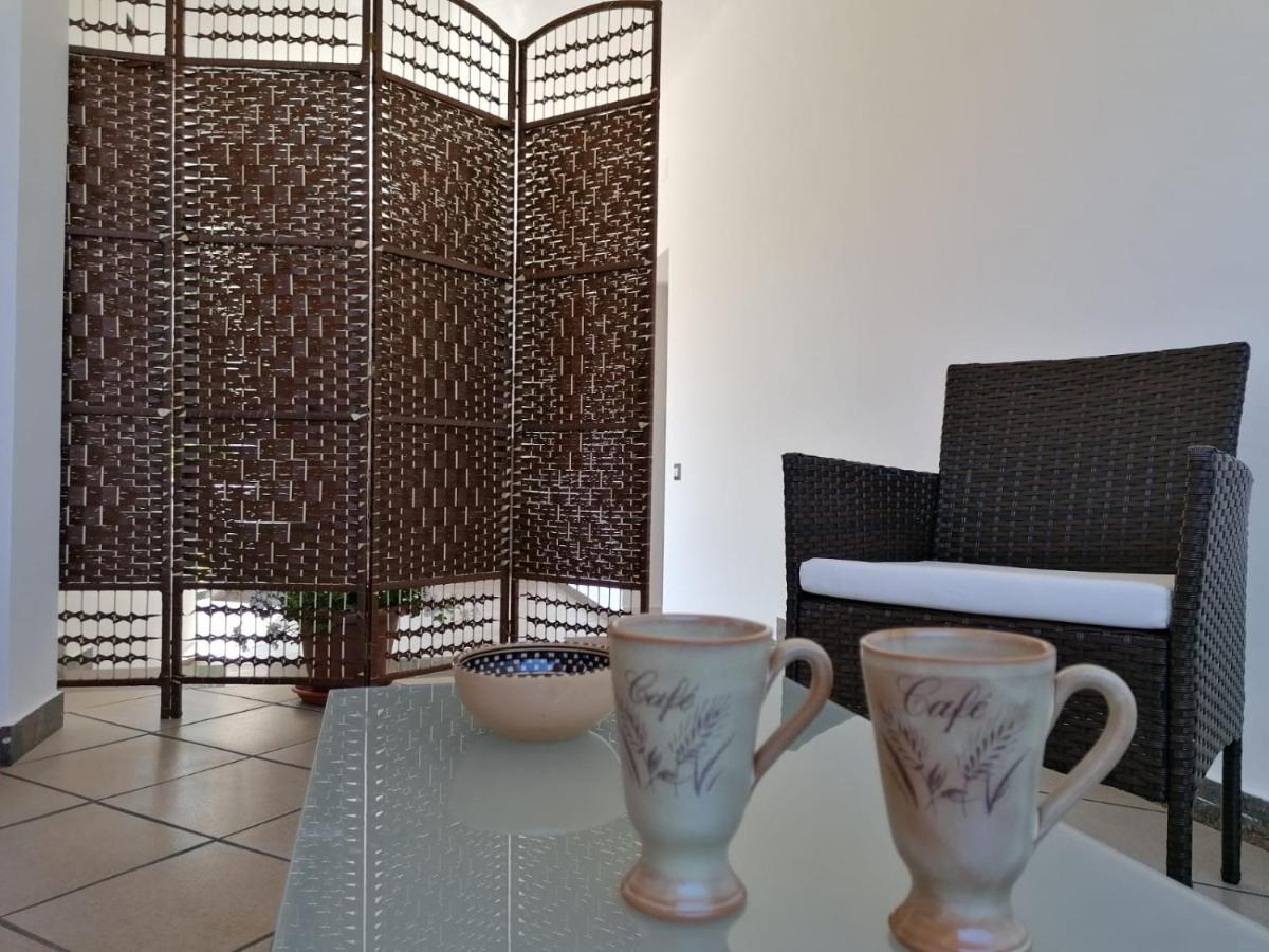 캄포펠리체 디 로첼라 Momaliar House 빌라 외부 사진